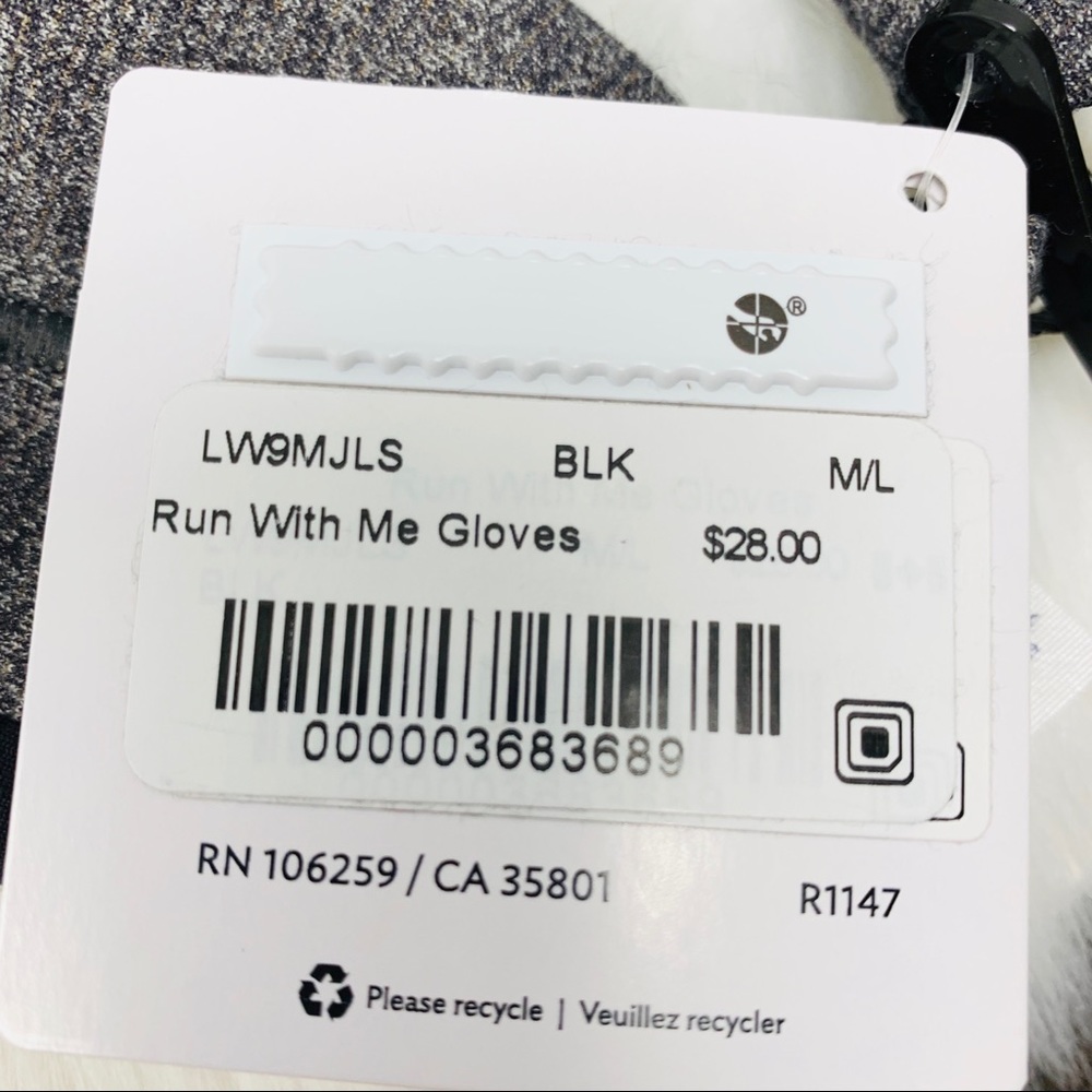 Run with me gloves M/L lululemon black gray - Picture 3 of 5